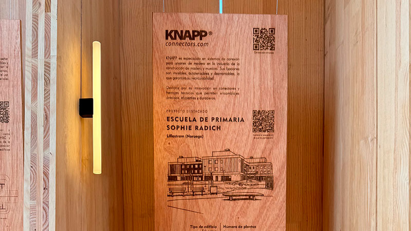 Modularer Holzpavillon „Pabellón Viajero“ mit innovativer Tragstruktur, gebaut mit KNAPP WALCO V und WALCO Bolt Verbindungssystemen für modernen Holzbau.